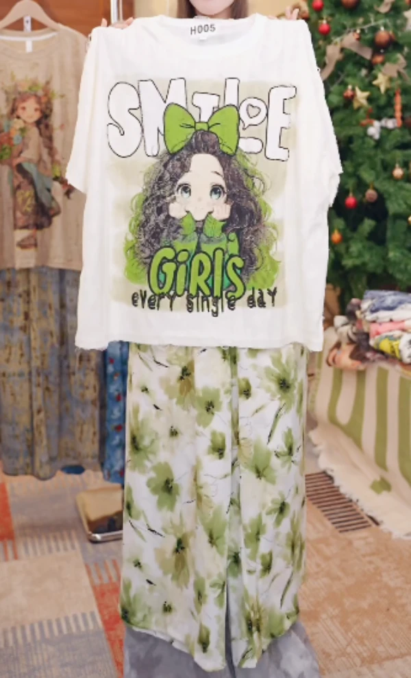 常规款女长裤短袖套装宽松休闲印花卡通蝴蝶结女孩玉簪阔腿裤度假