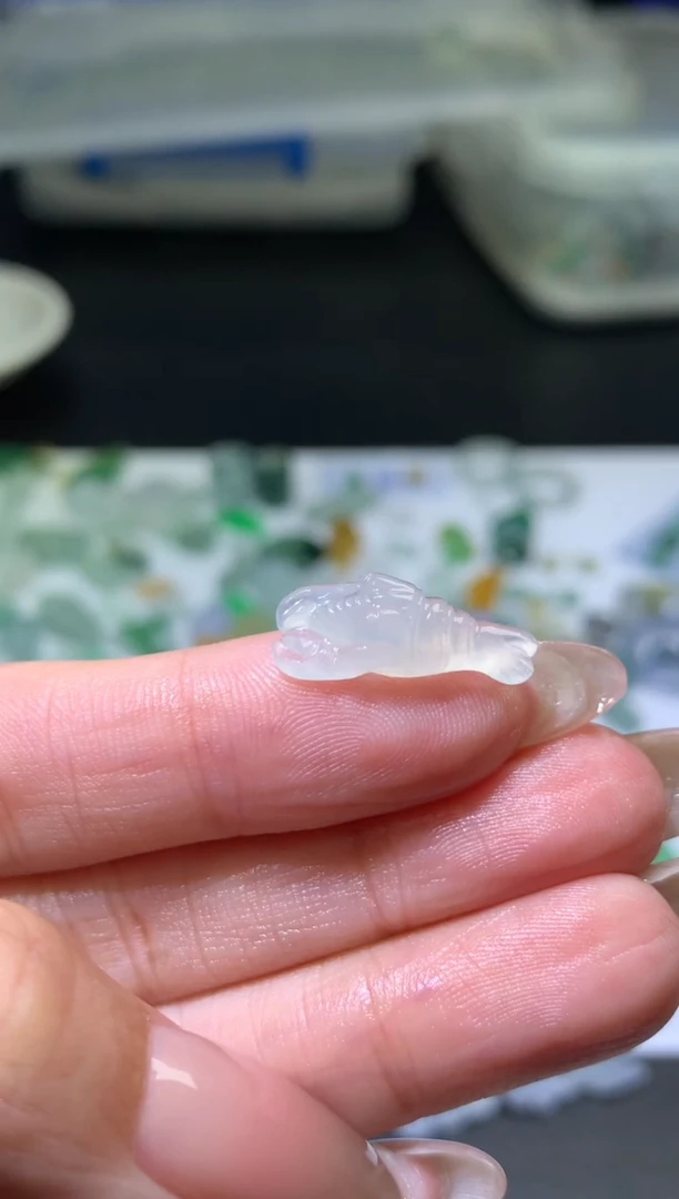 未镶嵌定制翡翠毛货  19.1-7.4-6.1