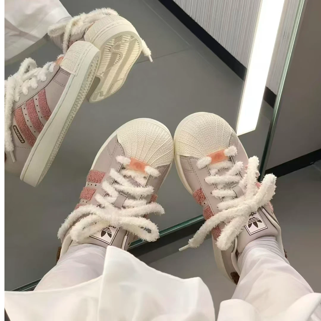 adidas/阿迪达斯宋雨琦同款三叶草二代经典贝壳头运动板鞋JR6986