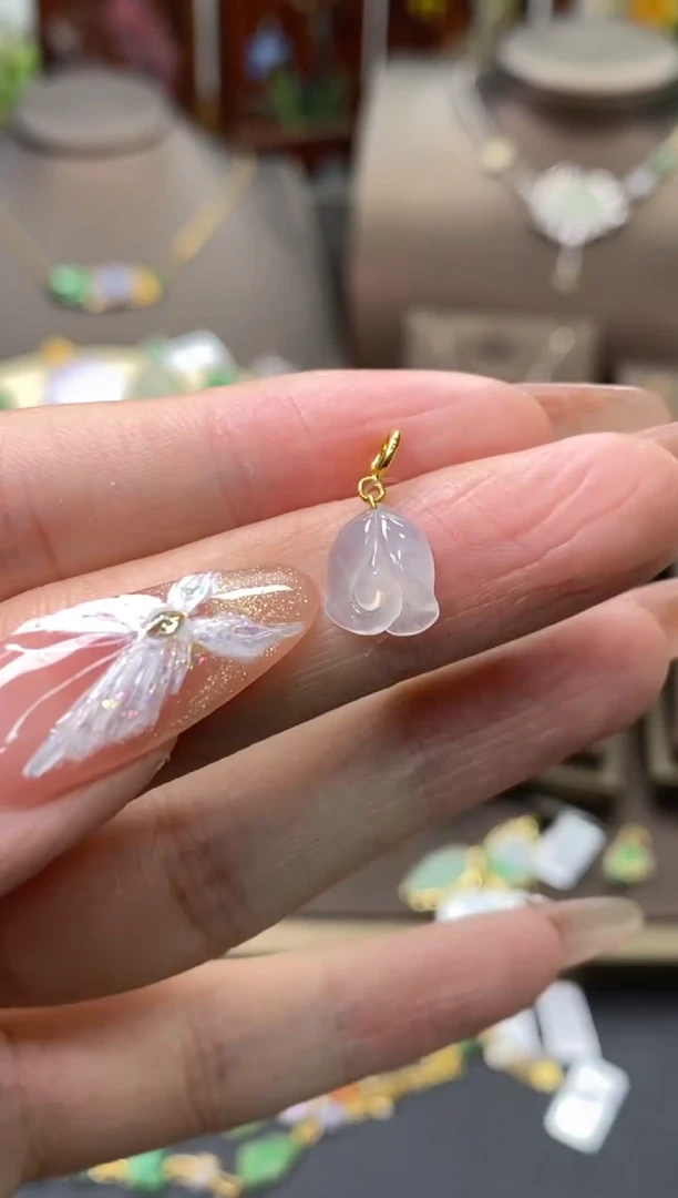 【闪购商品】翡翠颈饰18K金镶嵌净货11024