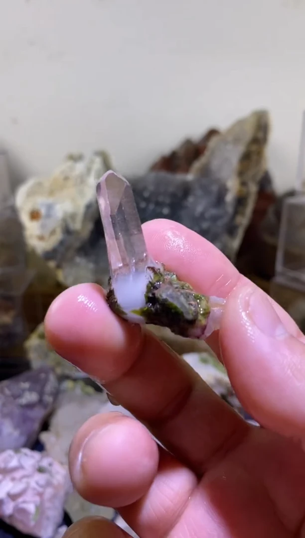 未镶嵌珠宝半成品水晶人**泰四川美姑超七花园水晶