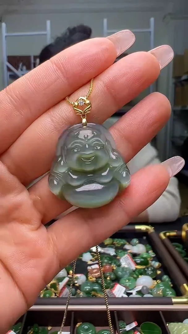 颈饰18K金镶嵌和田玉（多样性发货.发其一)1.03.69