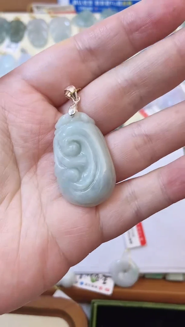 【闪购商品】翡翠颈饰未镶嵌天然缅甸A货翡翠颈饰配绳带礼盒