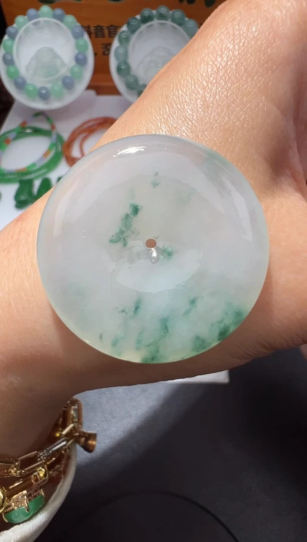 【闪购商品】定制翡翠未镶嵌33.2*5.9平安扣