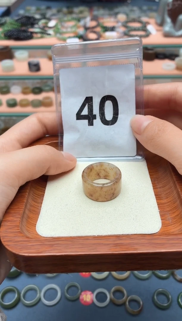 未镶嵌戒圈和田玉14号