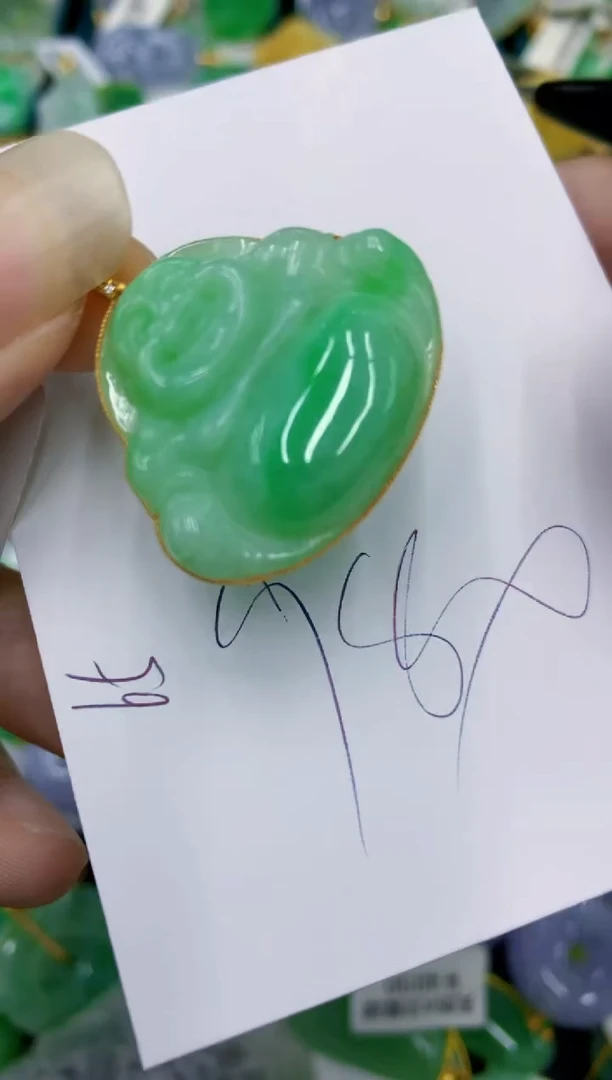 翡翠18K金镶嵌颈饰栋*11111111111