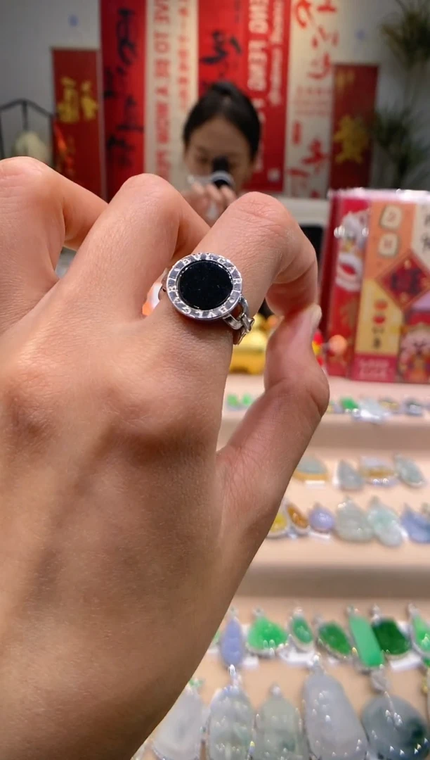 【闪购商品】翡翠吊坠(不含链)银S925镶嵌墨翠戒指