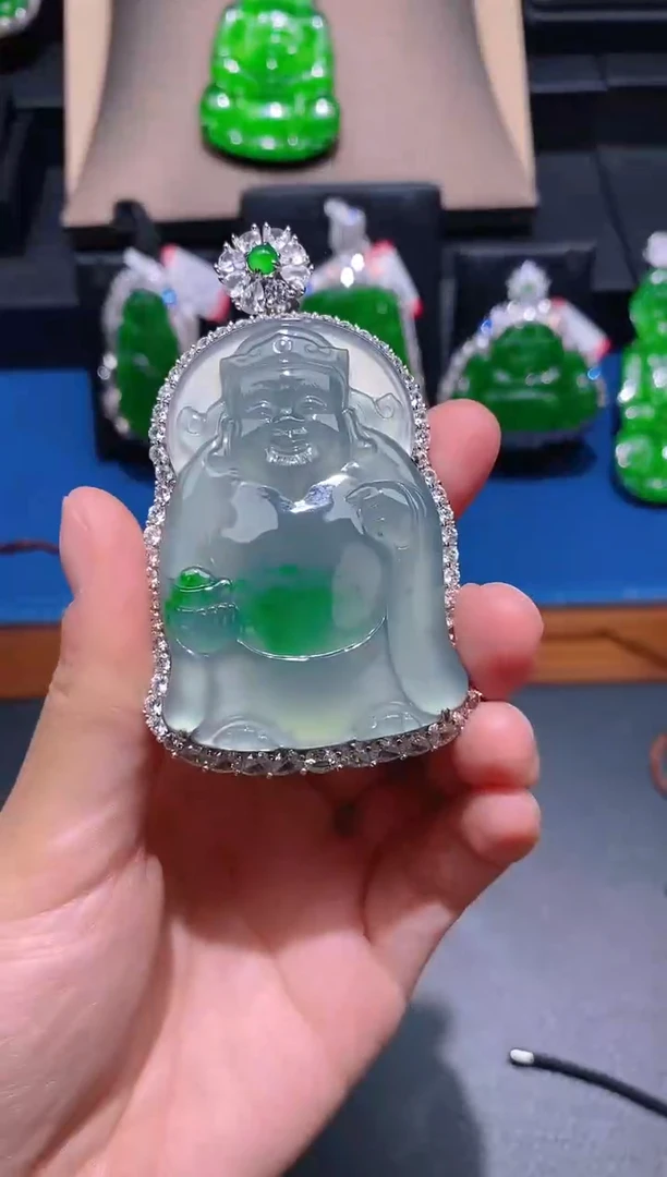 【闪购商品】翡翠颈饰未镶嵌天然A货翡翠z24