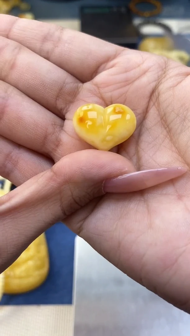 未镶嵌琥珀裸石天然琥珀蜜蜡