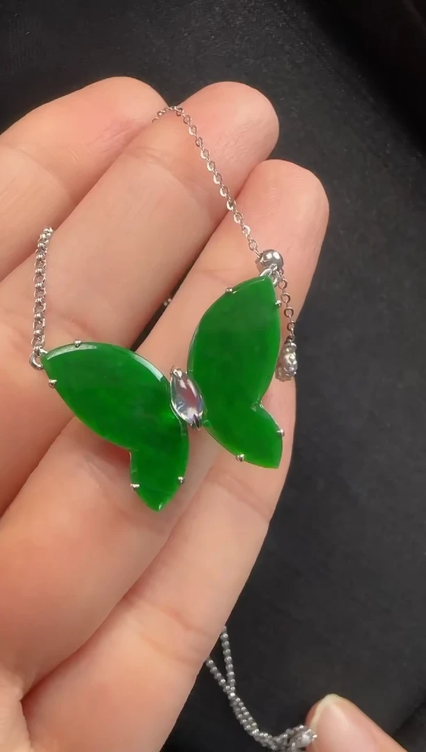 套链18K金镶嵌翡翠353蝴蝶一个