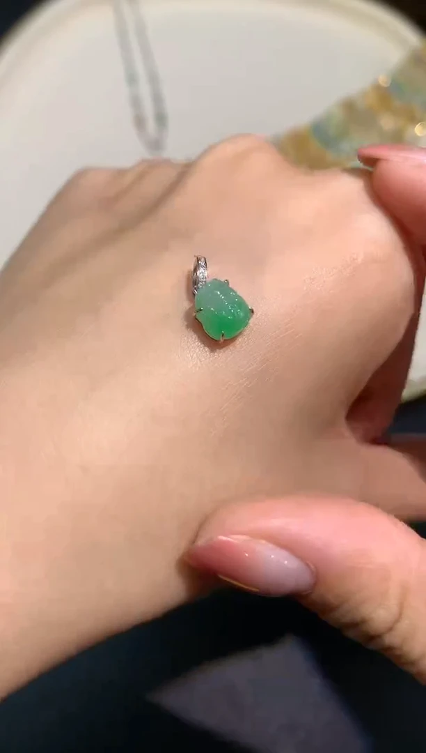 翡翠18K金镶嵌吊坠(不含链)吊坠A119|980
