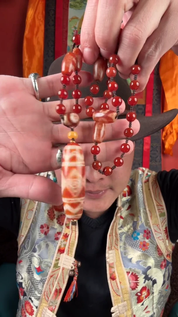 无非金属水纹四眼