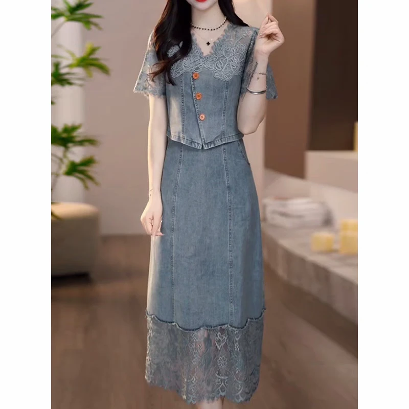 蕾丝拼接气质牛仔洋气复古显瘦连衣裙A14593