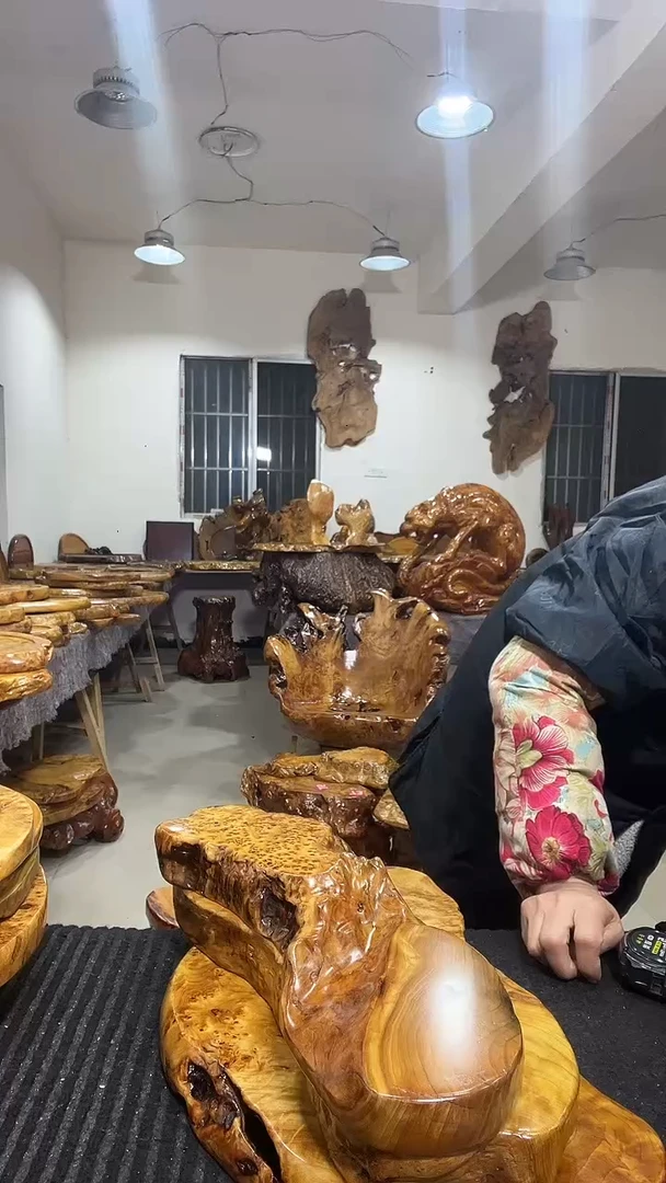 赵*华香杉枯木香杉