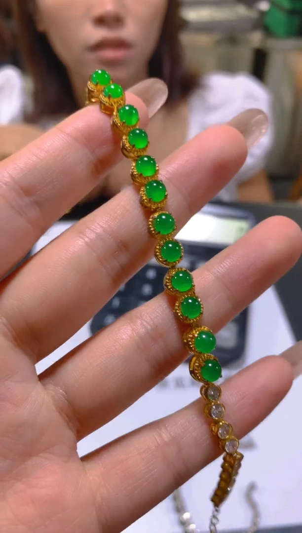 未镶嵌手链翡翠多样性发一