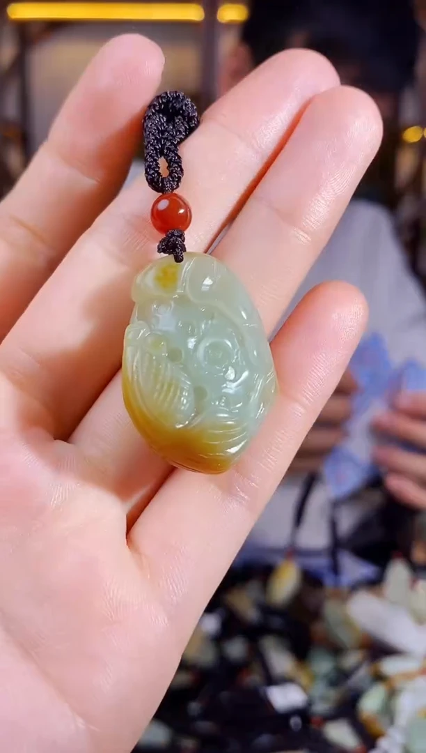 【闪购商品】和田玉颈饰未镶嵌1