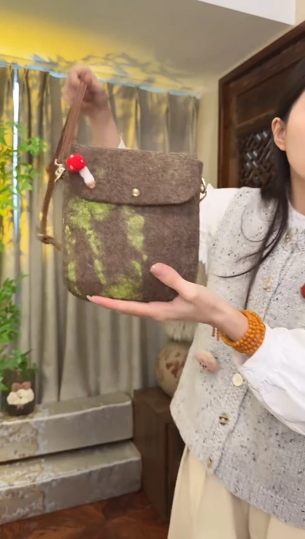 羊毛非遗纯手工包  青苔