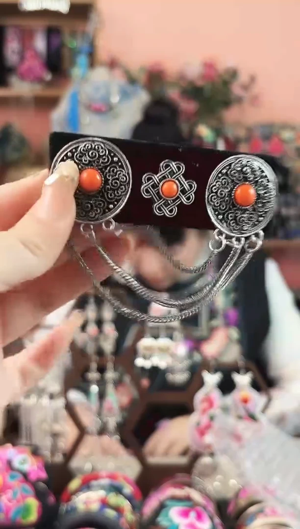 艺枝独绣手工饰品504