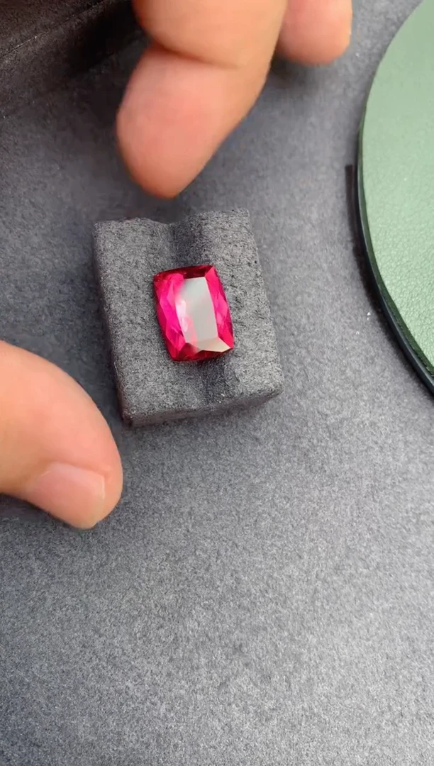 裸石未镶嵌碧玺7.5ct卢比莱