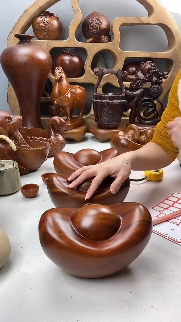 香樟木A10精品元宝摆件/尺寸20*15*13