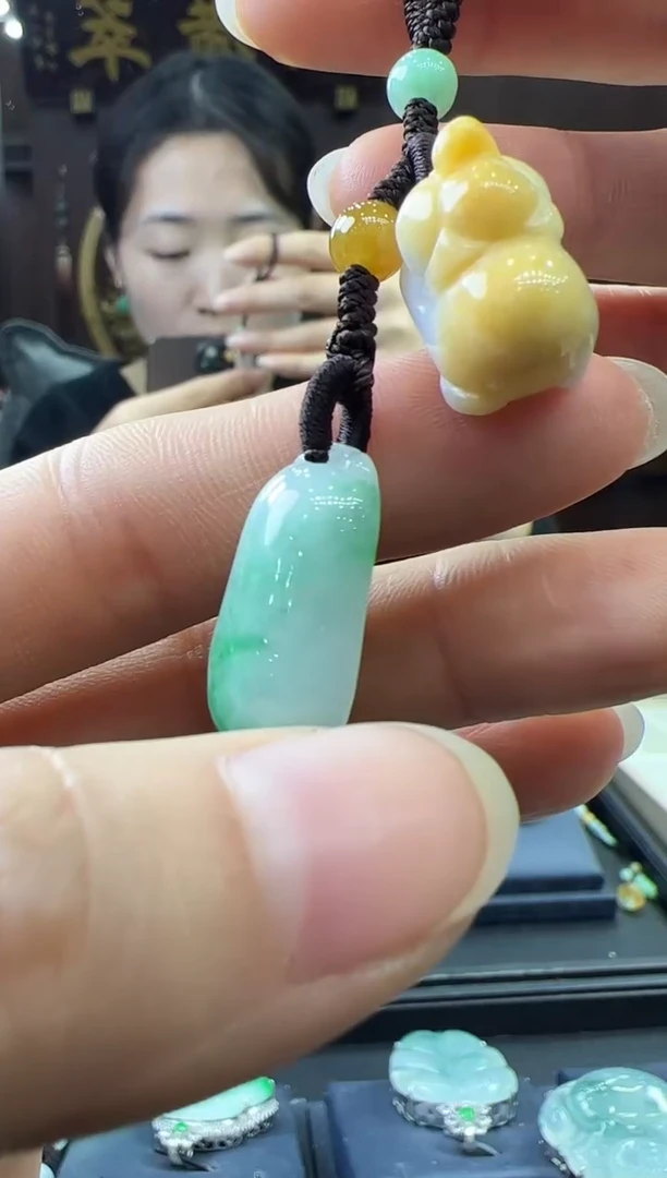 【闪购商品】翡翠挂件未镶嵌包挂
