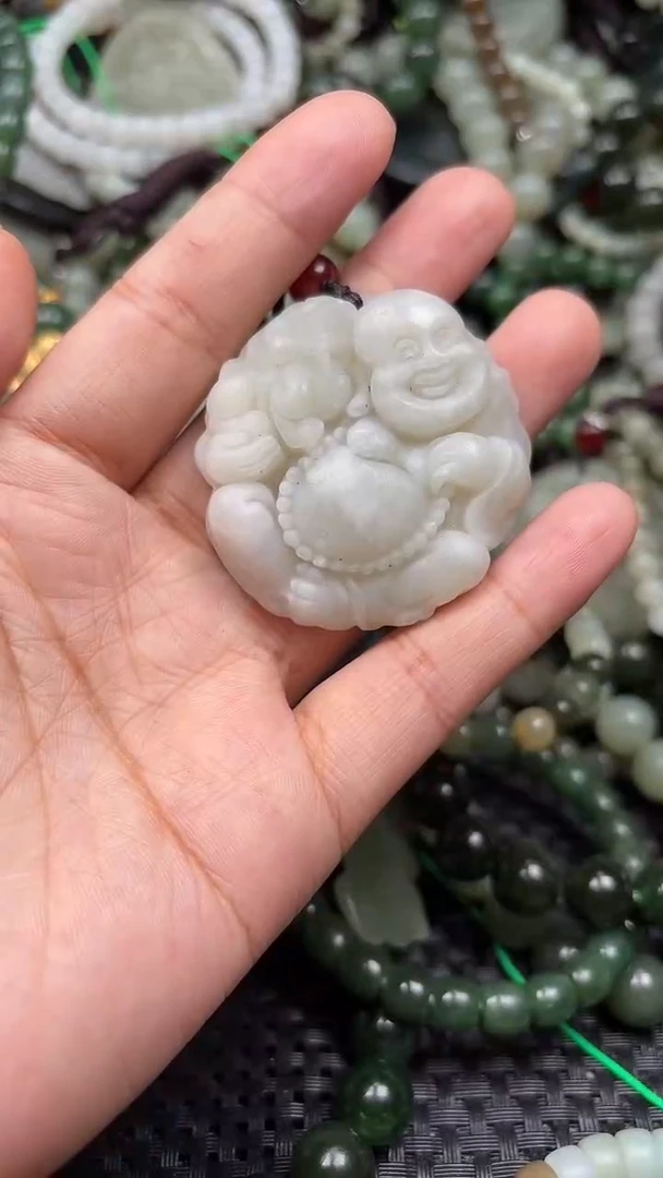 颈饰未镶嵌和田玉1