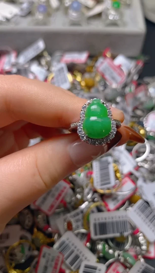 银S925镶嵌戒指翡翠百内无证书