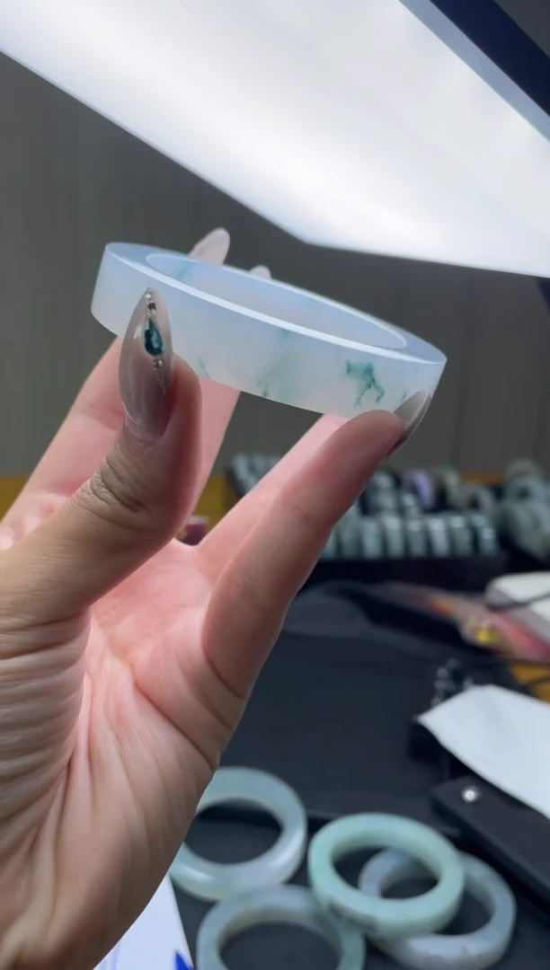 【闪购商品】定制翡翠手镯未镶嵌DDH83232