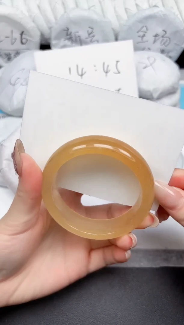 未镶嵌手镯石英质玉87-54.5