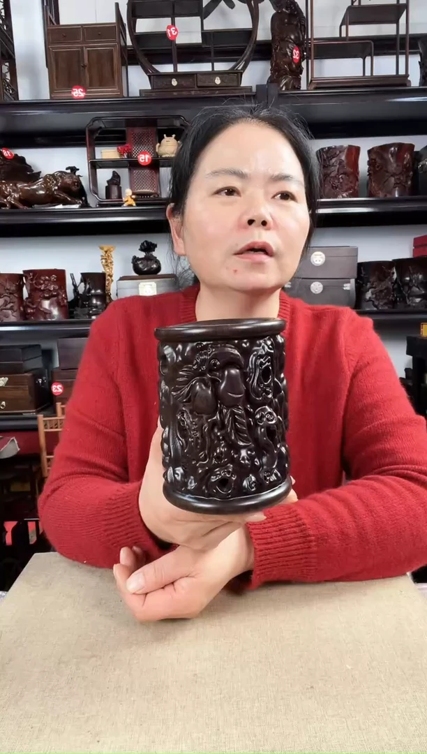 木老李红木工艺品寿桃笔筒