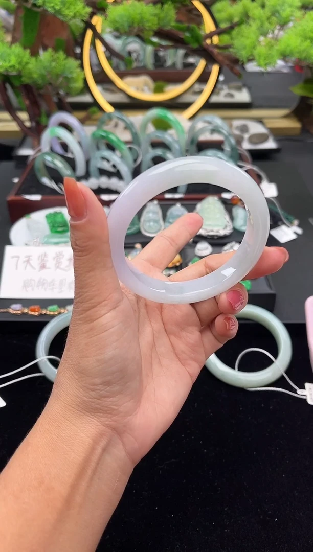 未镶嵌手镯翡翠手镯