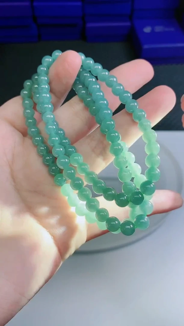 翡翠未镶嵌颈饰