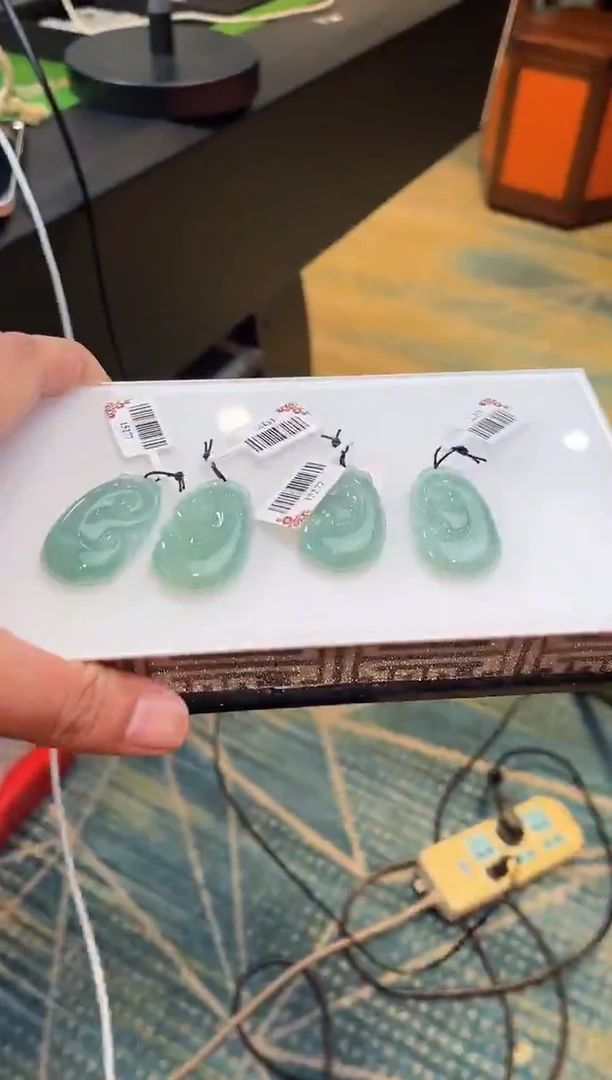 颈饰未镶嵌翡翠15277/多样性发一个