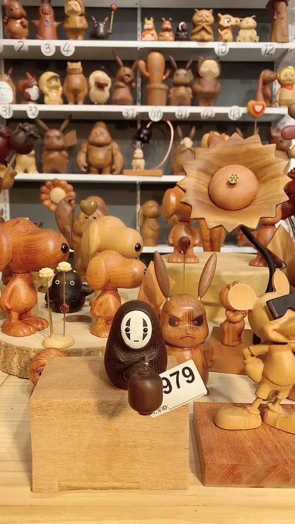 【闪购商品】木木雕摆件可爱卡通