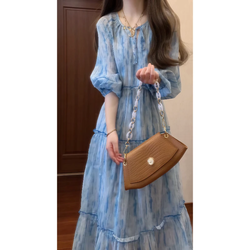 2025春季法式温柔蓝色碎花连衣裙长袖海边旅游度假风长裙9048