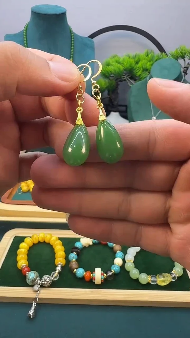 和田玉14K金镶嵌耳饰E119