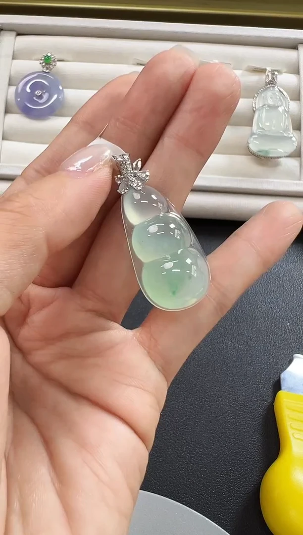 颈饰18K金镶嵌翡翠KXLJ1212-079