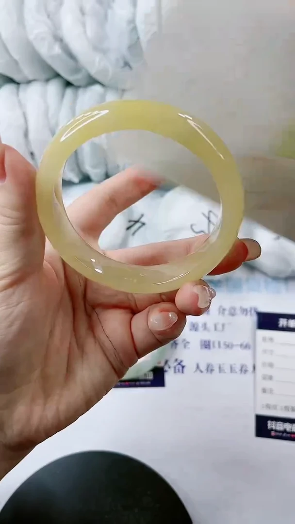 【闪购商品】石英质玉手镯未镶嵌0363924422-多样性发货