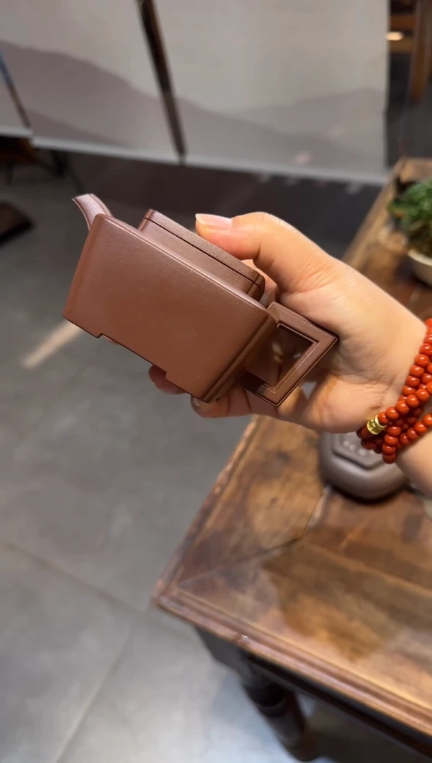 茶壶紫砂喜*虎传香 单壶