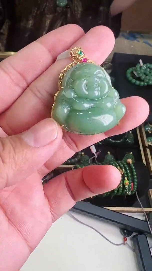 吊坠(不含链)18K金镶嵌和田玉粉青佛公多样性发一3号