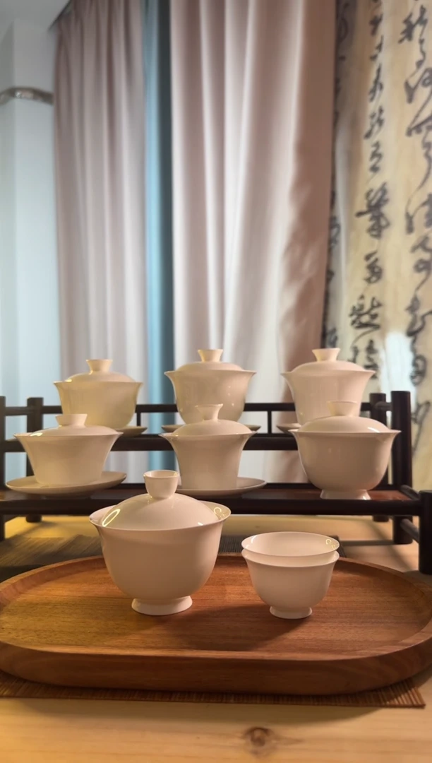 我***己盖下100cc两才＋2高脚杯