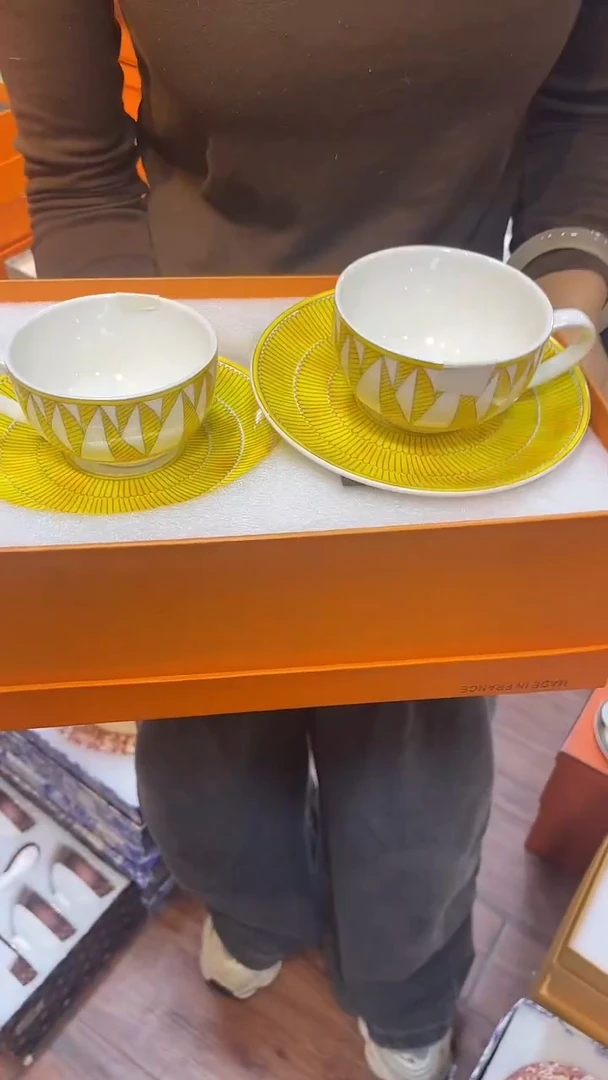 杯鸿辉家品牌瓷器，京东包邮！