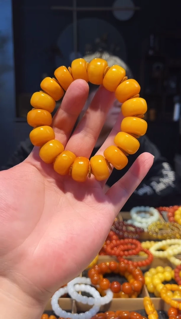 手串蜜蜡未镶嵌张****）20+念珠