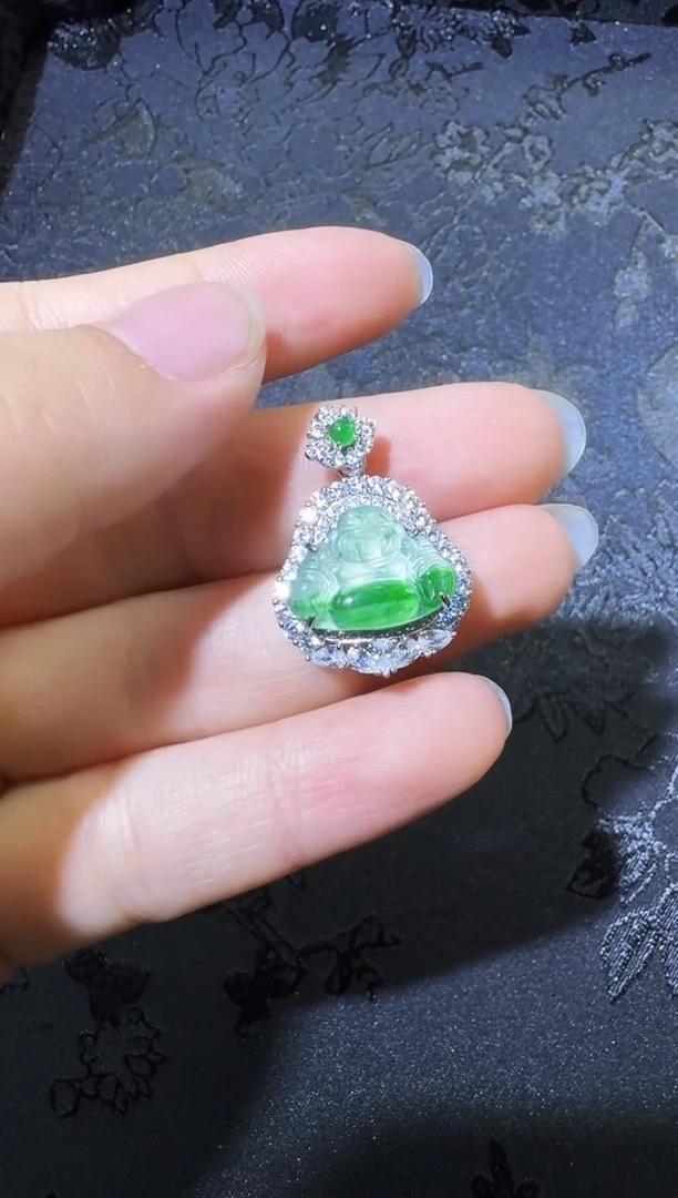 【闪购商品】翡翠吊坠(不含链)银S925镶嵌佛公