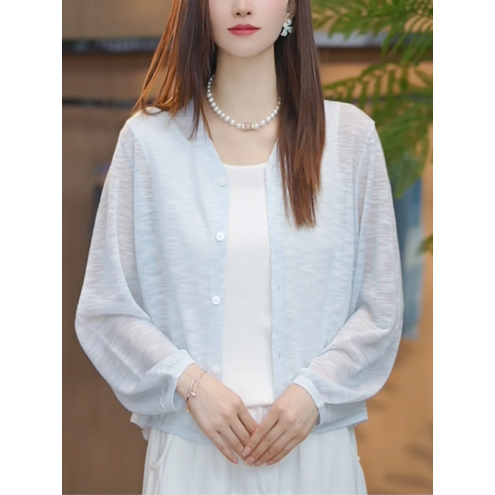 2025夏季时尚轻薄款防晒衣空调衫夏季百搭宽松显瘦V领上衣小衫女