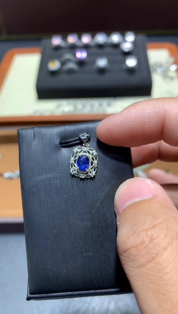 颈饰蓝宝石未镶嵌Q116【多样性发其一】