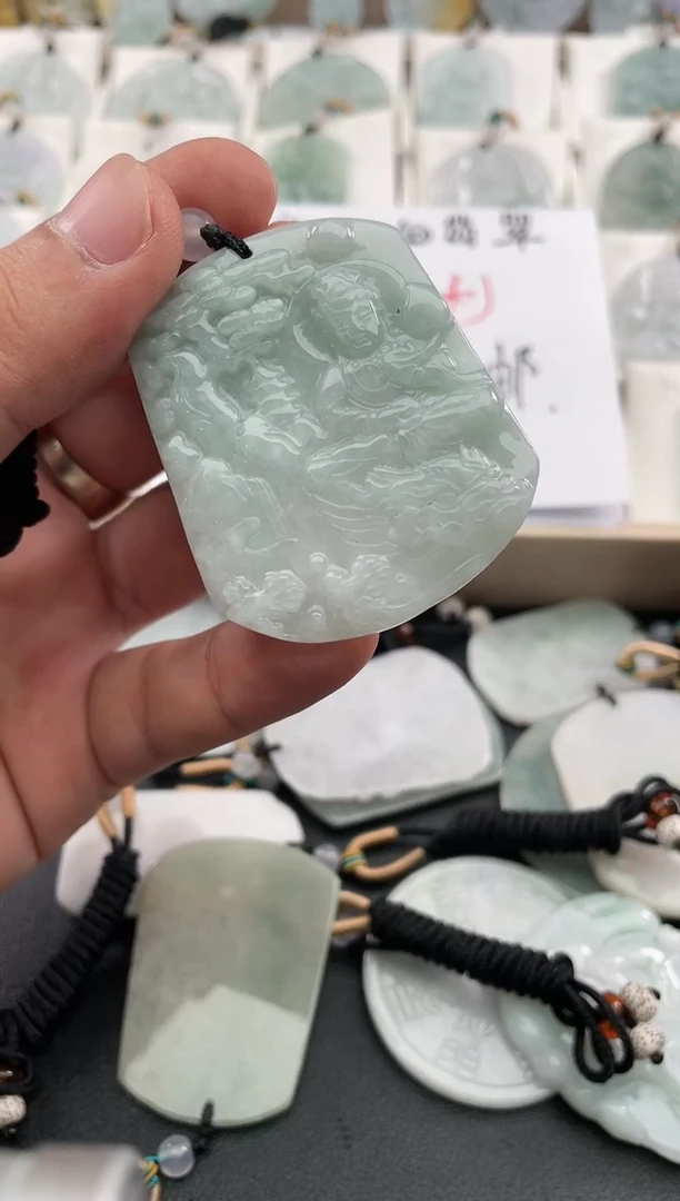 颈饰未镶嵌翡翠26/01/04/22