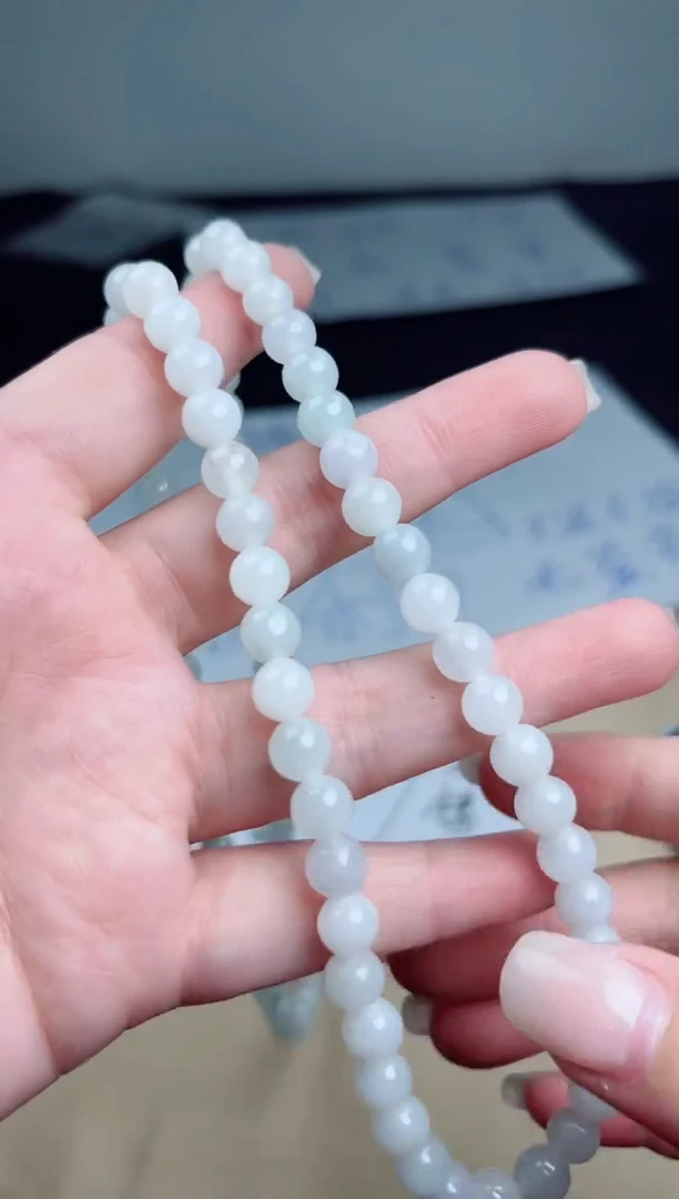 定制翡翠未镶嵌珠串