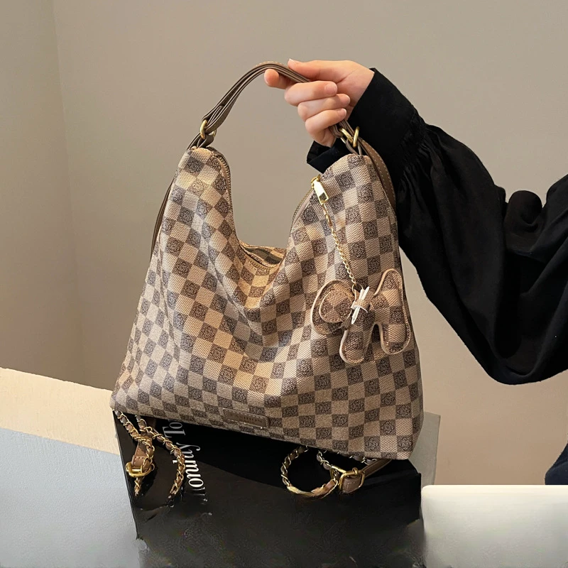 复古女包轻奢托特包2025新款大容量百搭单肩包多功能高级感双肩包