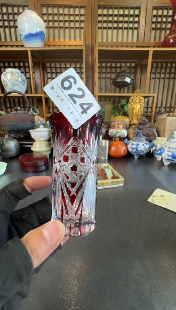 摆件旧**曲中古物品，谨慎参拍。